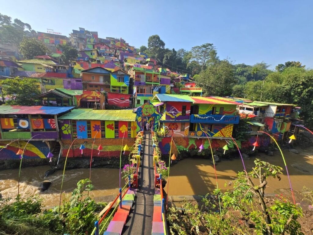 kampung-pelangi
